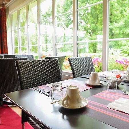 Le Domaine De Mombreux Hotel Lumbres Buitenkant foto