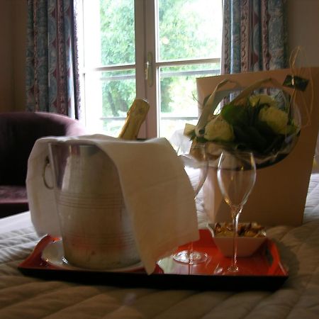 Le Domaine De Mombreux Hotel Lumbres Buitenkant foto
